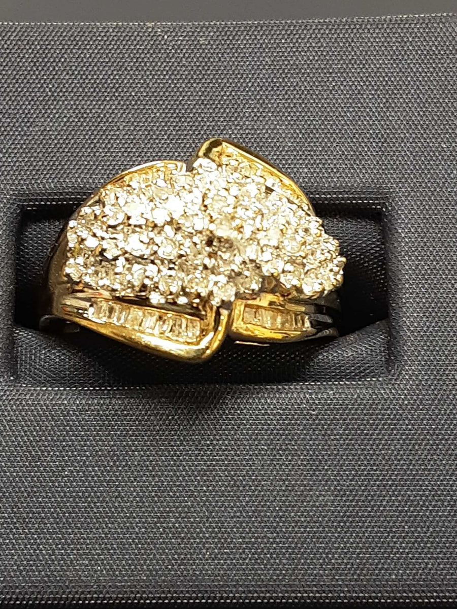 Women's Ring - Yellow Gold 10k (.417) 5.8 grams Size 8