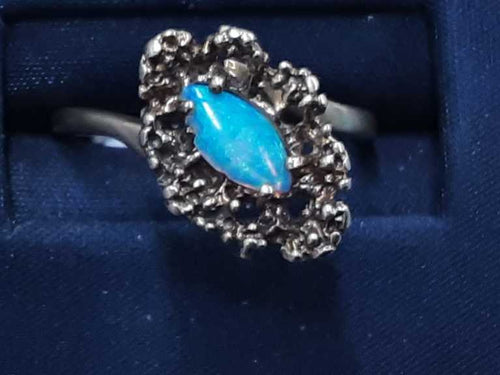 Women's Ring - Yellow Gold 10k (.417) 3.2 grams Size 7