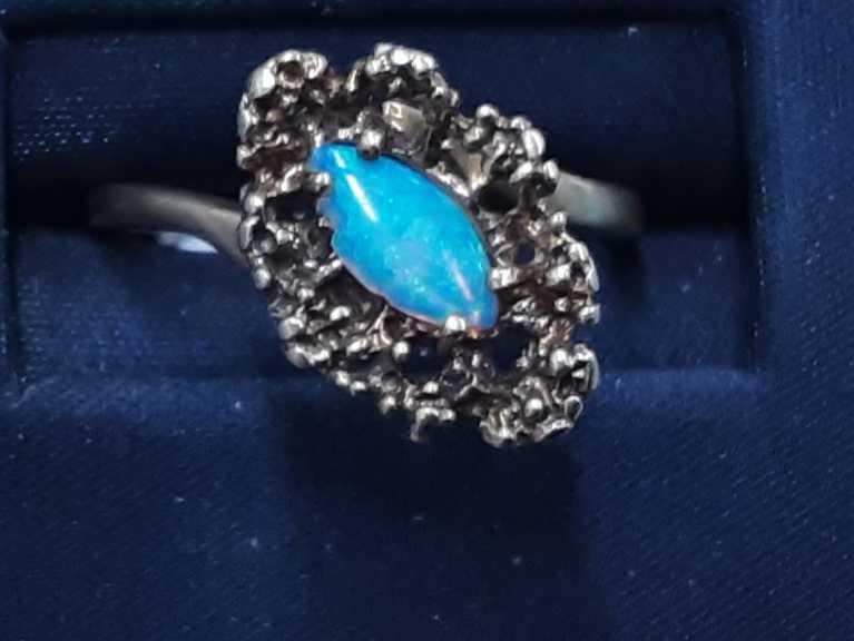 Women's Ring - Yellow Gold 10k (.417) 3.2 grams Size 7