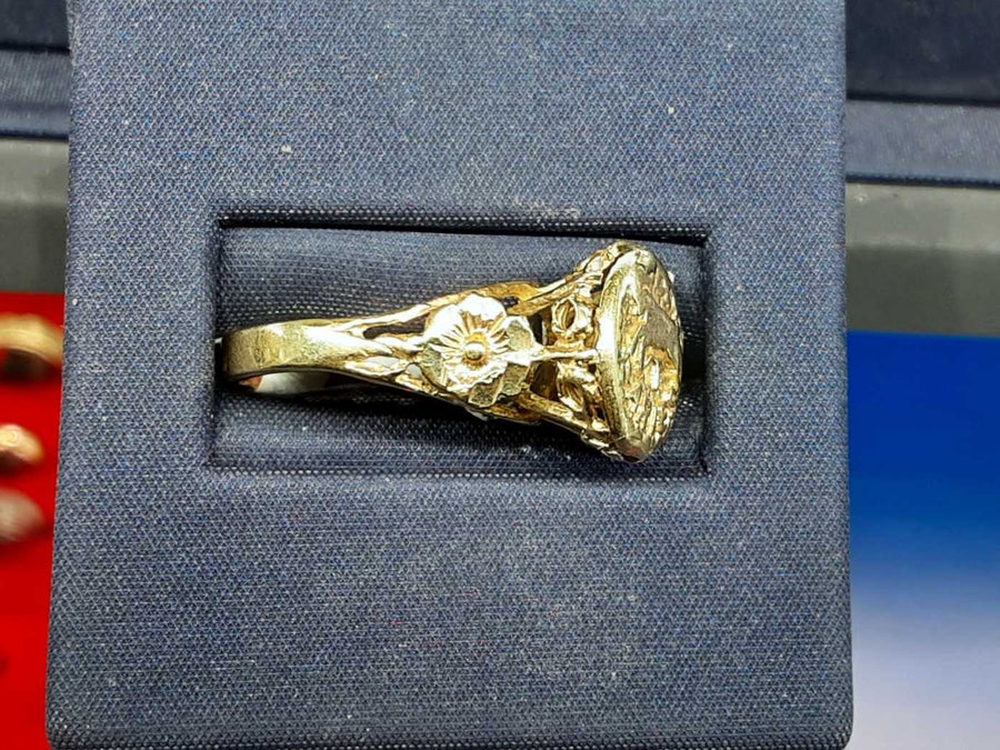 Men's Ring - Yellow Gold 14k (.585) 3.2 grams Size 7