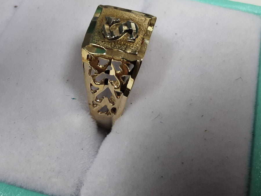 Men's Ring - Yellow Gold 10k (.417) 1.6 grams Size 7