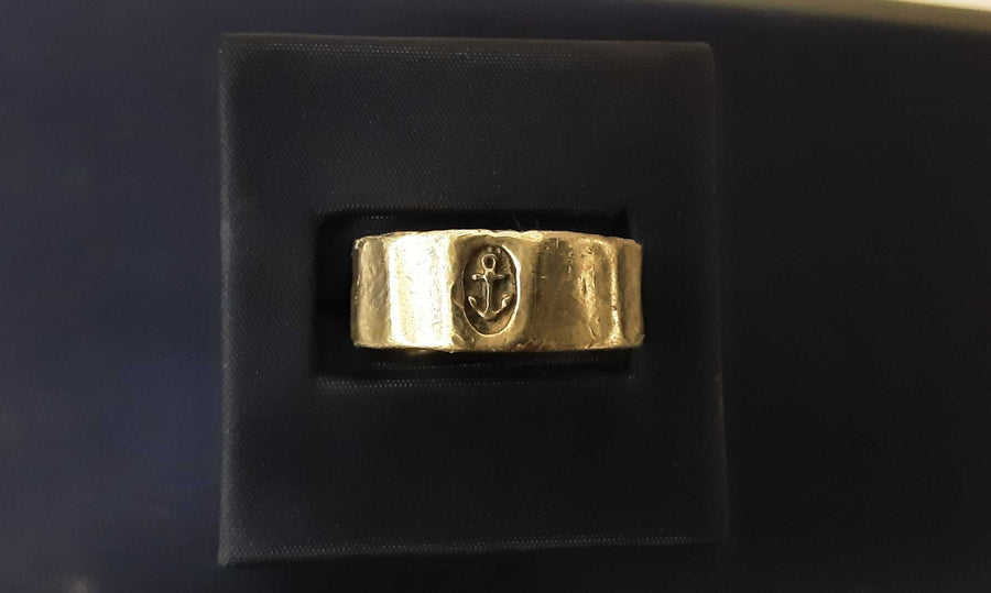 Men's Ring - Silver 9.8 grams Size 10.5