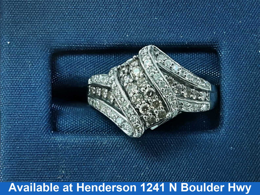 Women's Ring - White Gold 10k (.417) 3.3 grams Size 20