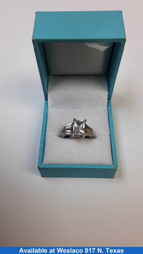 Women's Ring - Solitaire - Silver 5.9 grams Size 5
