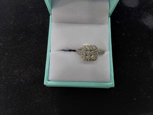 Women's Ring - White Gold 14k (.585) 4 grams Size 7