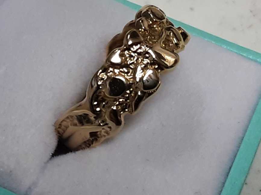 Men's Ring - Yellow Gold 14k (.585) 5.8 grams Size 10