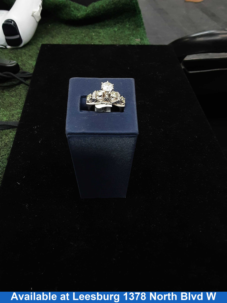 Ring - Wedding Set - White Gold 18k (.750) 8.8 grams Size 7