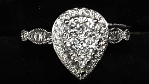 Women's Ring - Yellow Gold 14k (.585) 4.3 grams Size 10.5
