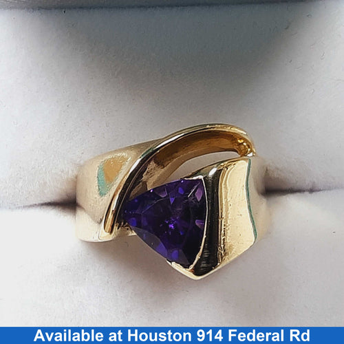Women's Ring - Yellow Gold 14k (.585) 9.4 grams Size 6.5