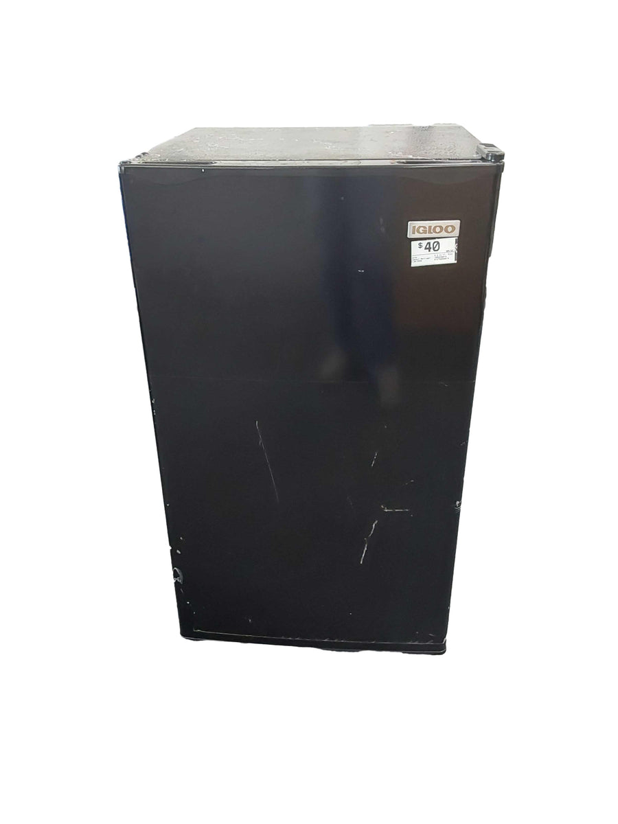Igloo 3.2 Cu.ft. Mini Fridge With Freezer Black Compact Refrigerator