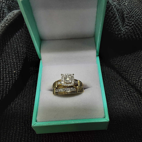 Ring - Wedding Set - Yellow Gold 10k (.417) 5 grams Size 7