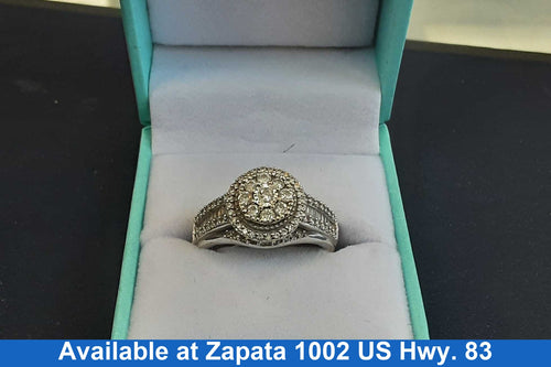 Women's Ring - White Gold 10k (.417) 6.6 grams Size 8