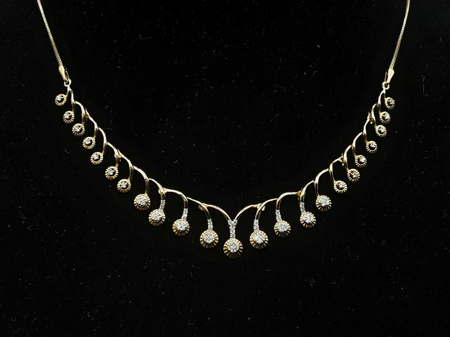Diamond Pendant - Yellow Gold 18k (.750) 8.21 grams