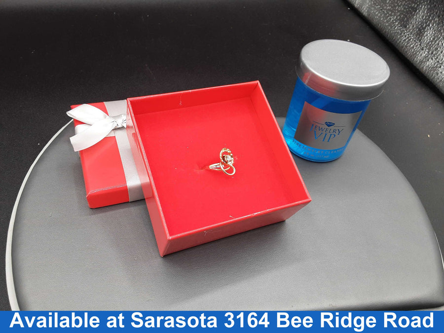 Women's Ring - Yellow Gold 14k (.585) 3.9 grams Size 7.5