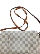 Louis Vuitton Favorite Damier Mm White White Purse / Handbag