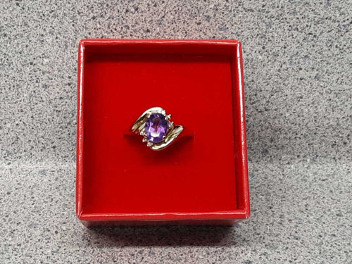 Women's Ring - Yellow Gold 14k (.585) 2.9 grams Size 8