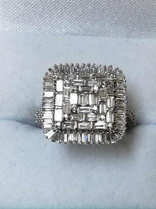 Women's Ring - Silver 3.9 grams Size 7