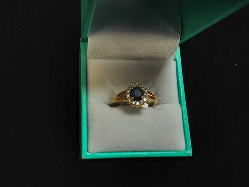 Women's Ring - Yellow Gold 18k (.750) 3.6 grams Size 7
