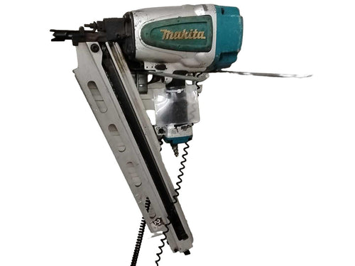 Makita An924 Green Pneumatic Framing Nailer