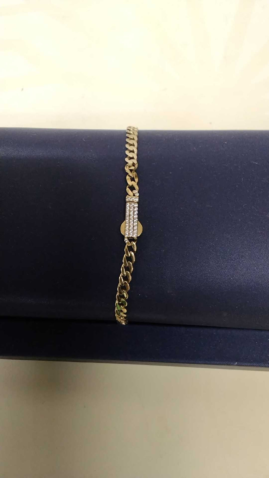 Cuban Link Bracelet - Yellow Gold 10k (.417) 5.1 grams 10 inch