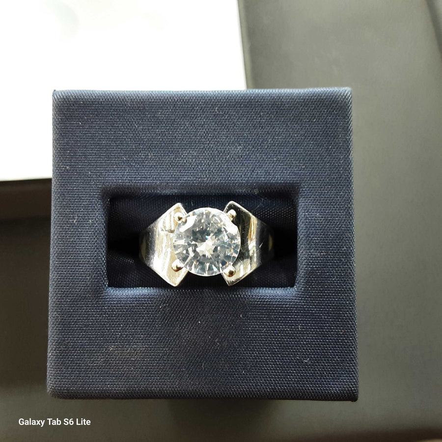 Women's Ring - Solitaire - White Gold 14k (.585) 3.9 grams Size 8.5
