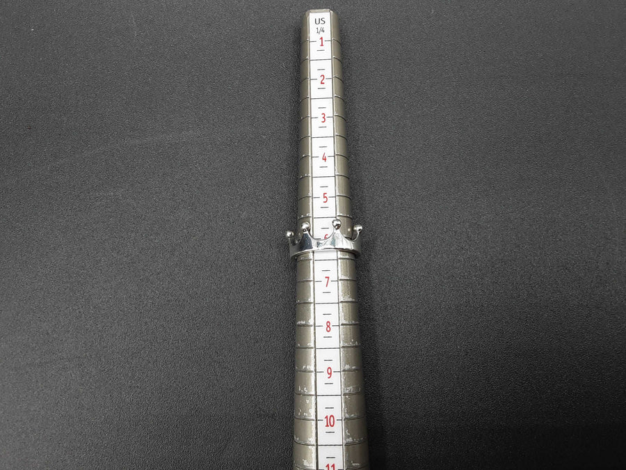 Women's Ring - Silver 4.8 grams Size 6.5
