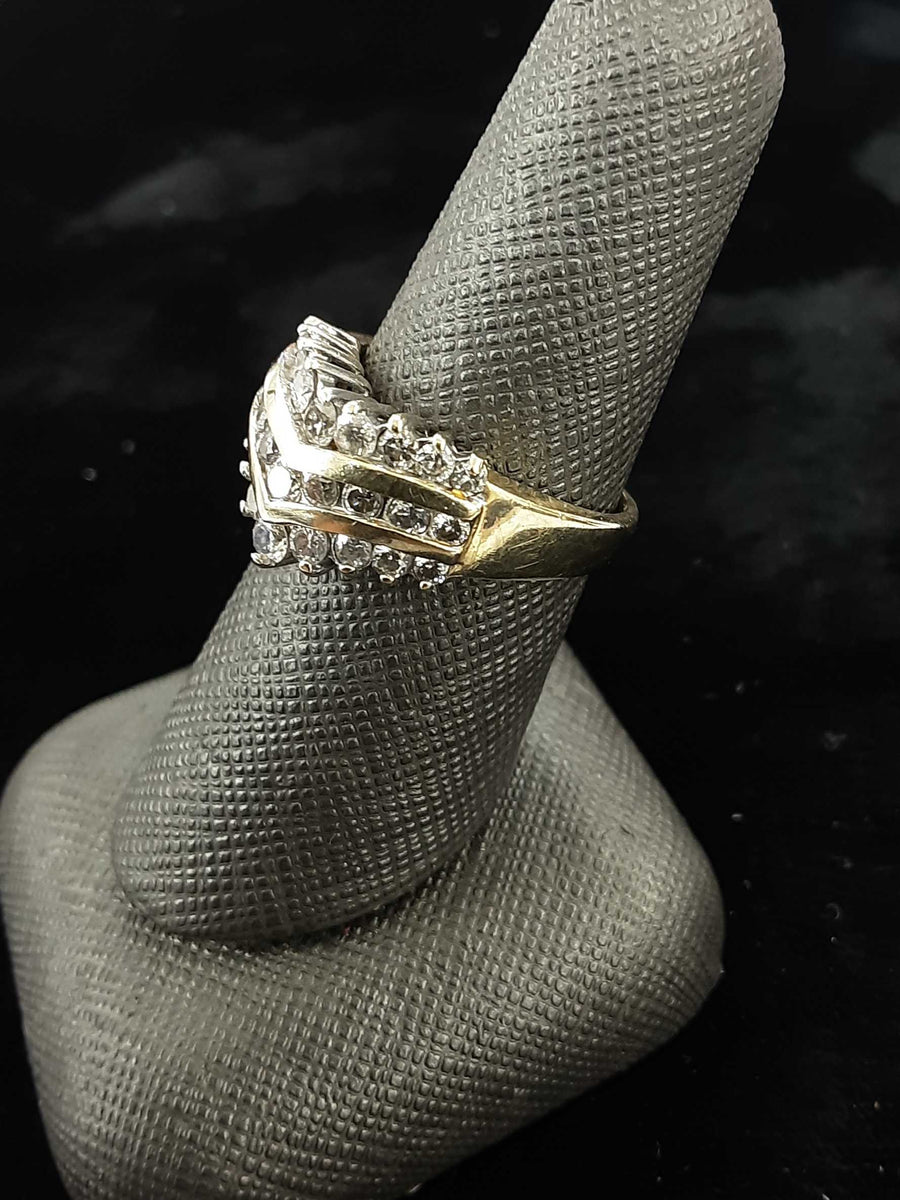 Women's Ring - Yellow Gold 14k (.585) 5.9 grams Size 8
