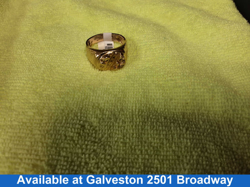 Men's Ring - Yellow Gold 10k (.417) 7.4 grams Size 7