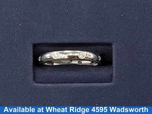 Ring - Wedding Band - Platinum 5.2 grams Size 7.5