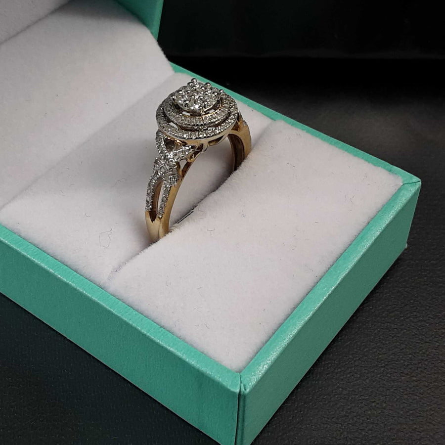Women's Ring - Yellow Gold 10k (.417) 4.4 grams Size 8