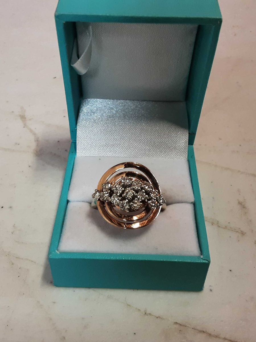 Women's Ring - Tricolor Gold 14k (.585) 13 grams Size 10.5