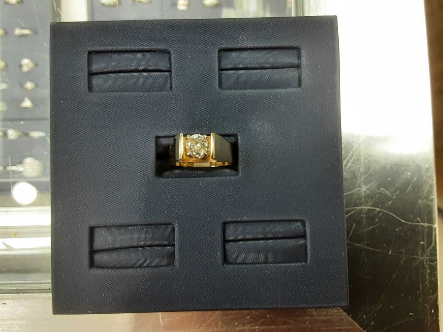 Men's Ring - Yellow Gold 14k (.585) 8.2 grams Size 20
