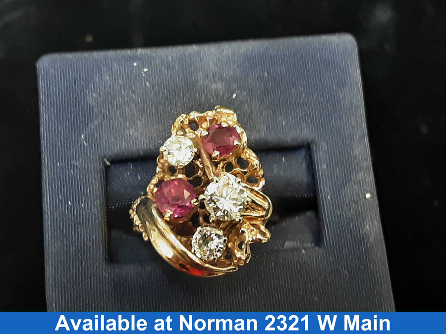 Women's Ring - Yellow Gold 14k (.585) 6.9 grams Size 6.5