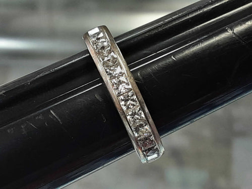 Ring - Wedding Band - White Gold 14k (.585) 6.6 grams Size 8
