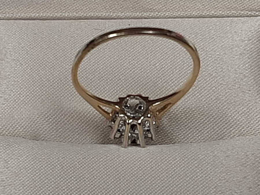 Women's Ring - Yellow Gold 14k (.585) 1.7 grams Size 6.5