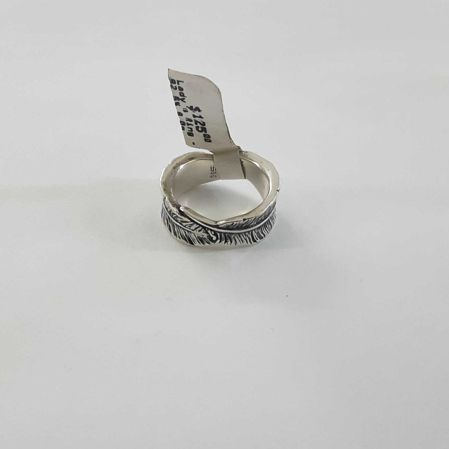 Women's Ring - Silver 8 grams Size 7.5