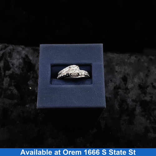 Women's Ring - White Gold 14k (.585) 5.6 grams Size 8