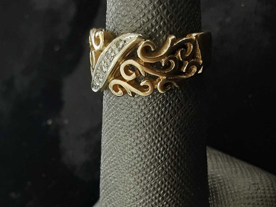 Women's Ring - Yellow Gold 14k (.585) 5.4 grams Size 6