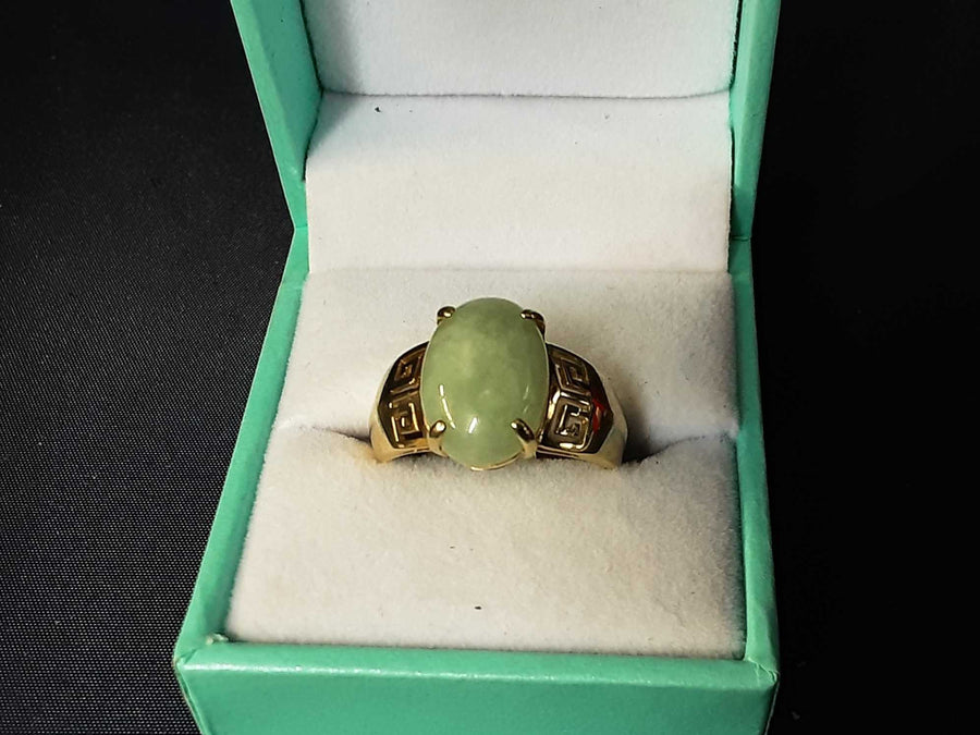 Women's Ring - Solitaire - Yellow Gold 14k (.585) 5.2 grams Size 8.5