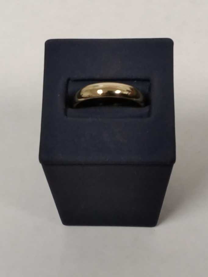 Ring - Wedding Band - Yellow Gold 14k (.585) 4.8 grams Size 20