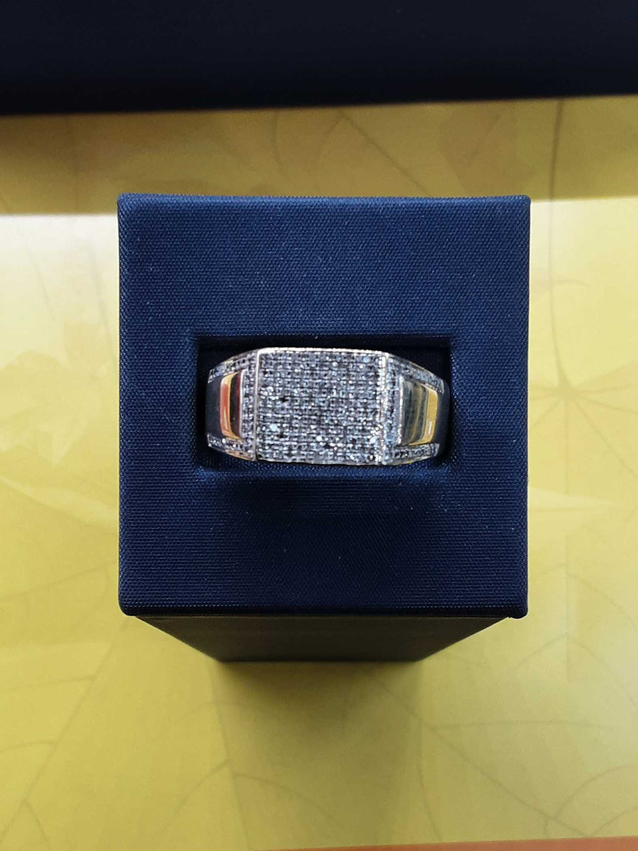 Men's Ring - Yellow Gold 10k (.417) 4.8 grams Size 8