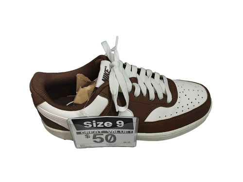 Nike Im1652-101 Brown
