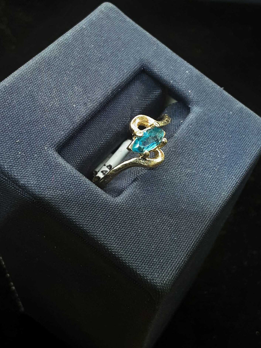 Women's Ring - Solitaire - Yellow Gold 14k (.585) 1.5 grams Size 5.5