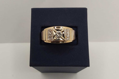 Men's Ring - Yellow Gold 14k (.585) 7.48 grams Size 12