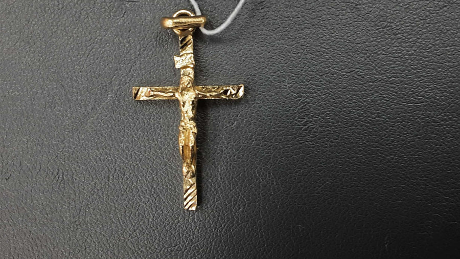 Religious Pendant - Yellow Gold 10k (.417) 2.7 grams