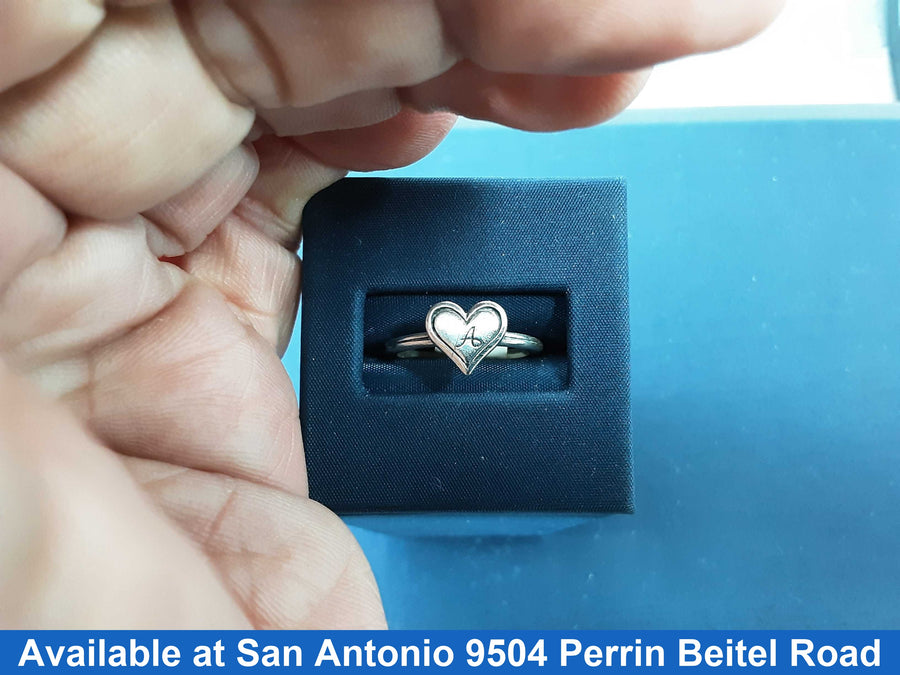 Women's Ring - Silver 2.8 grams Size 7