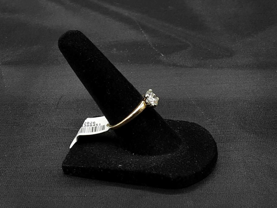 Women's Ring - Solitaire - Yellow Gold 14k (.585) 2.1 grams Size 5