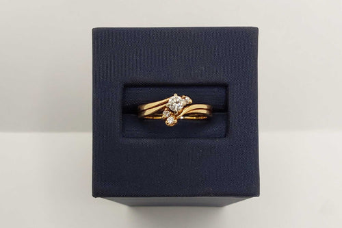 Women's Ring - Yellow Gold 14k (.585) 2.827 grams Size 6