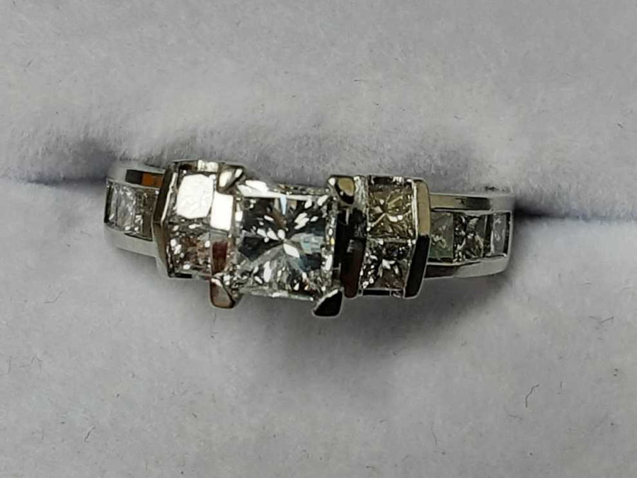 Ring - Wedding Set - White Gold 14k (.585) 4.9 grams Size 7