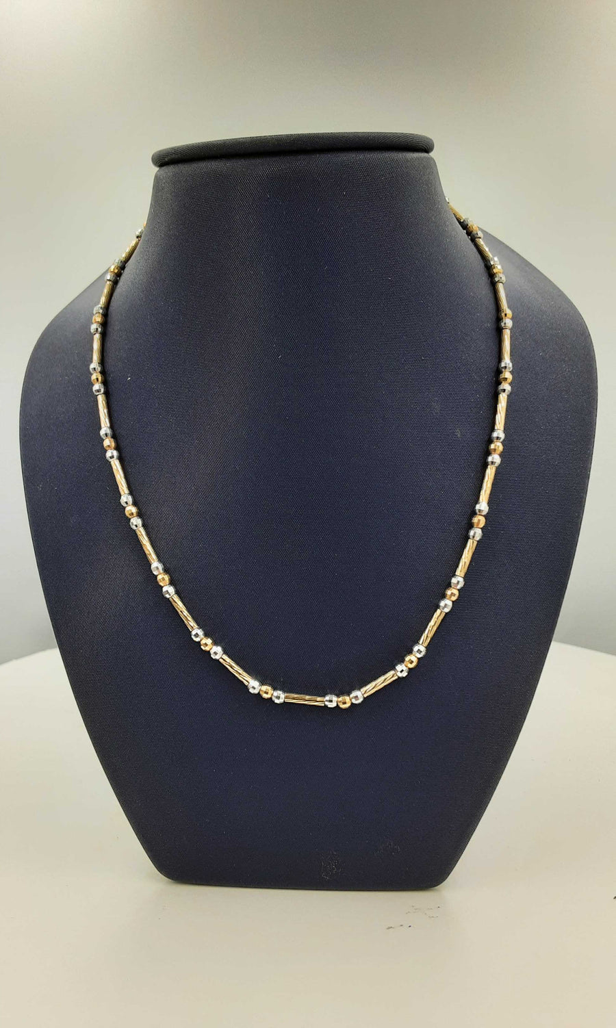 Chain - Tricolor Gold 14k (.585) 10.8 grams 18 inch